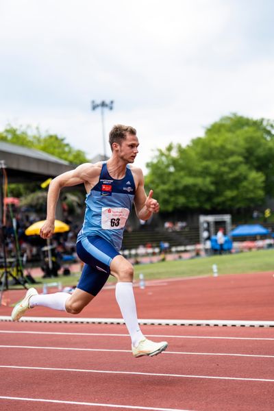 Marvin Schlegel (LAC Erdgas Chemnitz) ueber 400m am 04.06.2022 waehrend der Sparkassen Gala in Regensburg